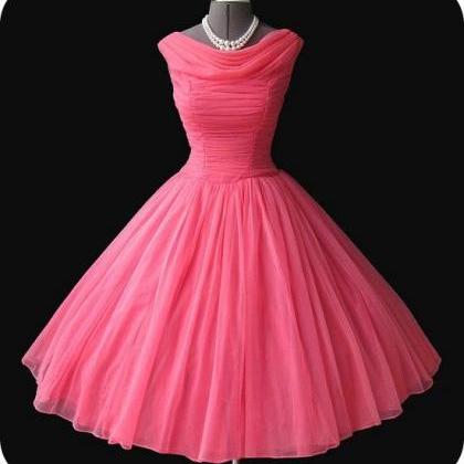 A-line Princess Scoop Pleats Homecoming Dresses..