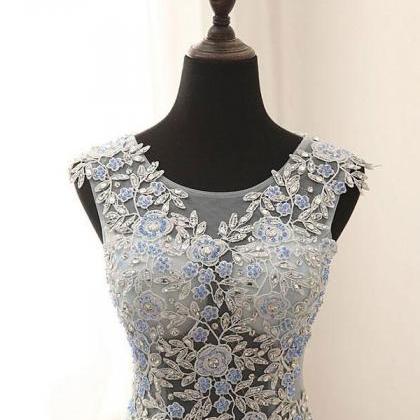 A-line Princess Scoop-neck Appliques Tulle Prom..