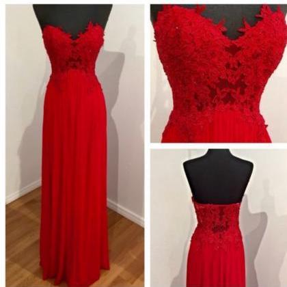 Lace Appliqued Sweetheart Neck Red Prom..