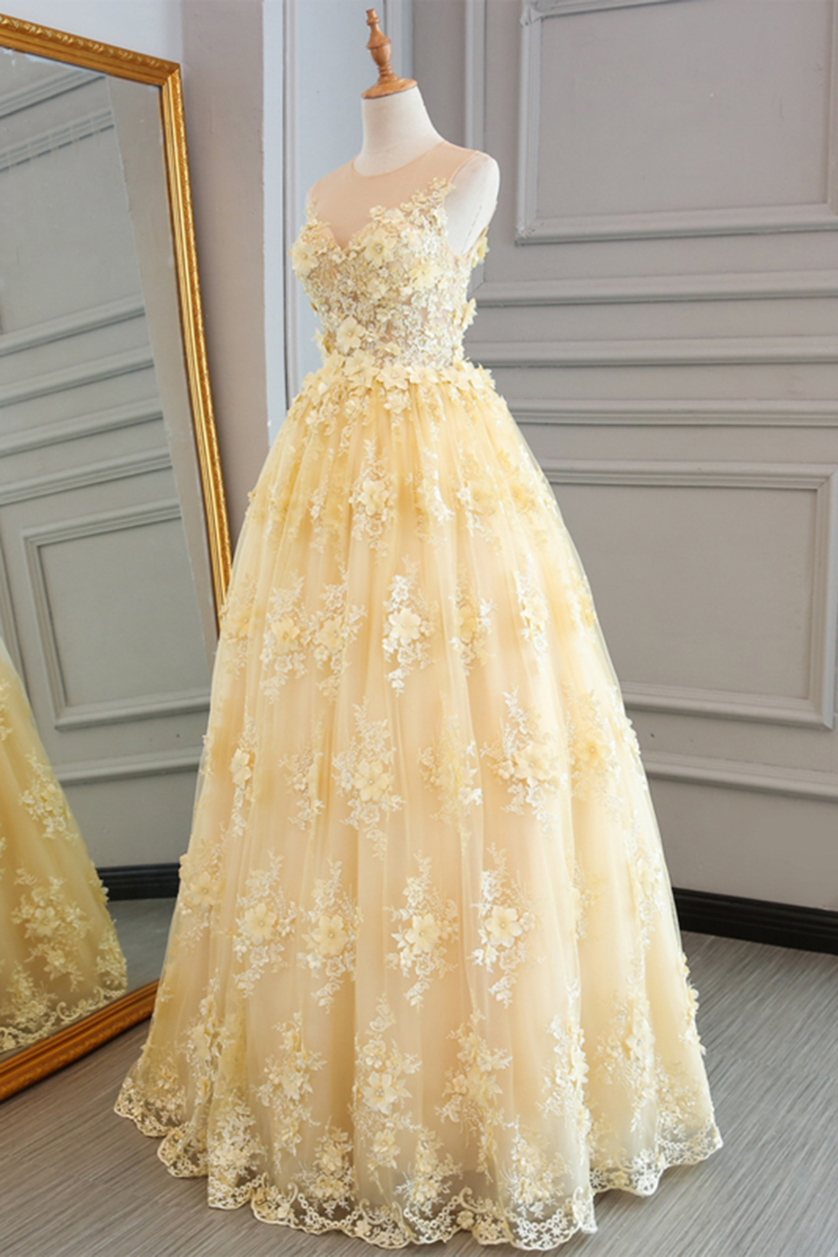 A-Line/Princess Scoop Floor-Length Prom Dresses main image 1