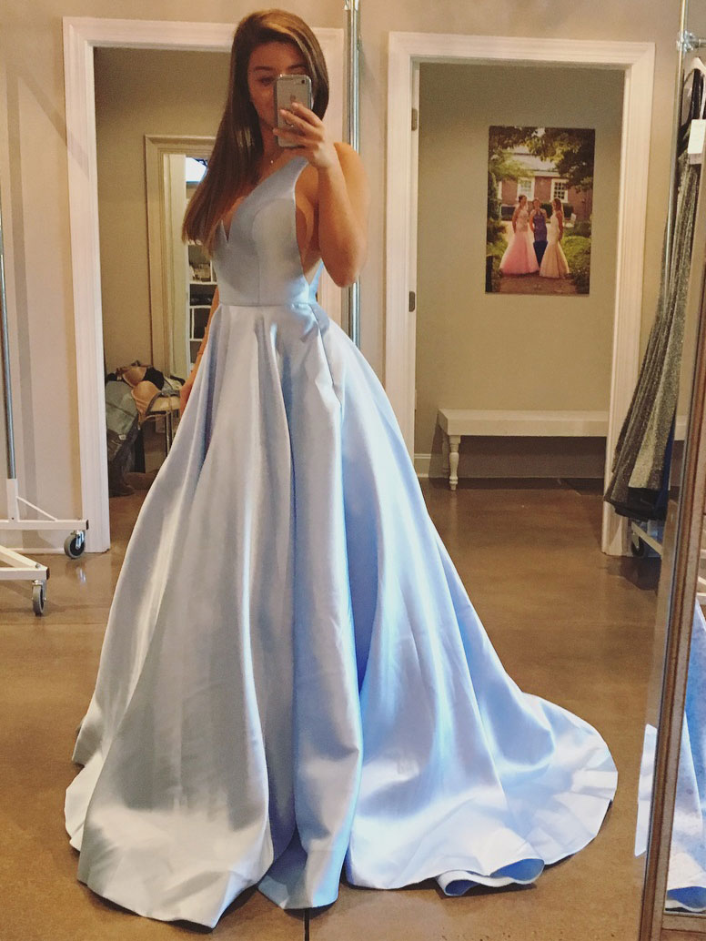 2018 A-line Princess V Neck Sleeveless Grace Chapel Train Prom Dresses Apd3101a