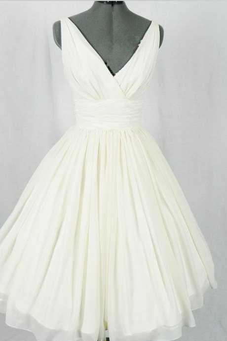 A-line Princess Deep V-neck Sleeveless Cute Homecoming Dresses Summer Bridesmaid Dresses Asd2496